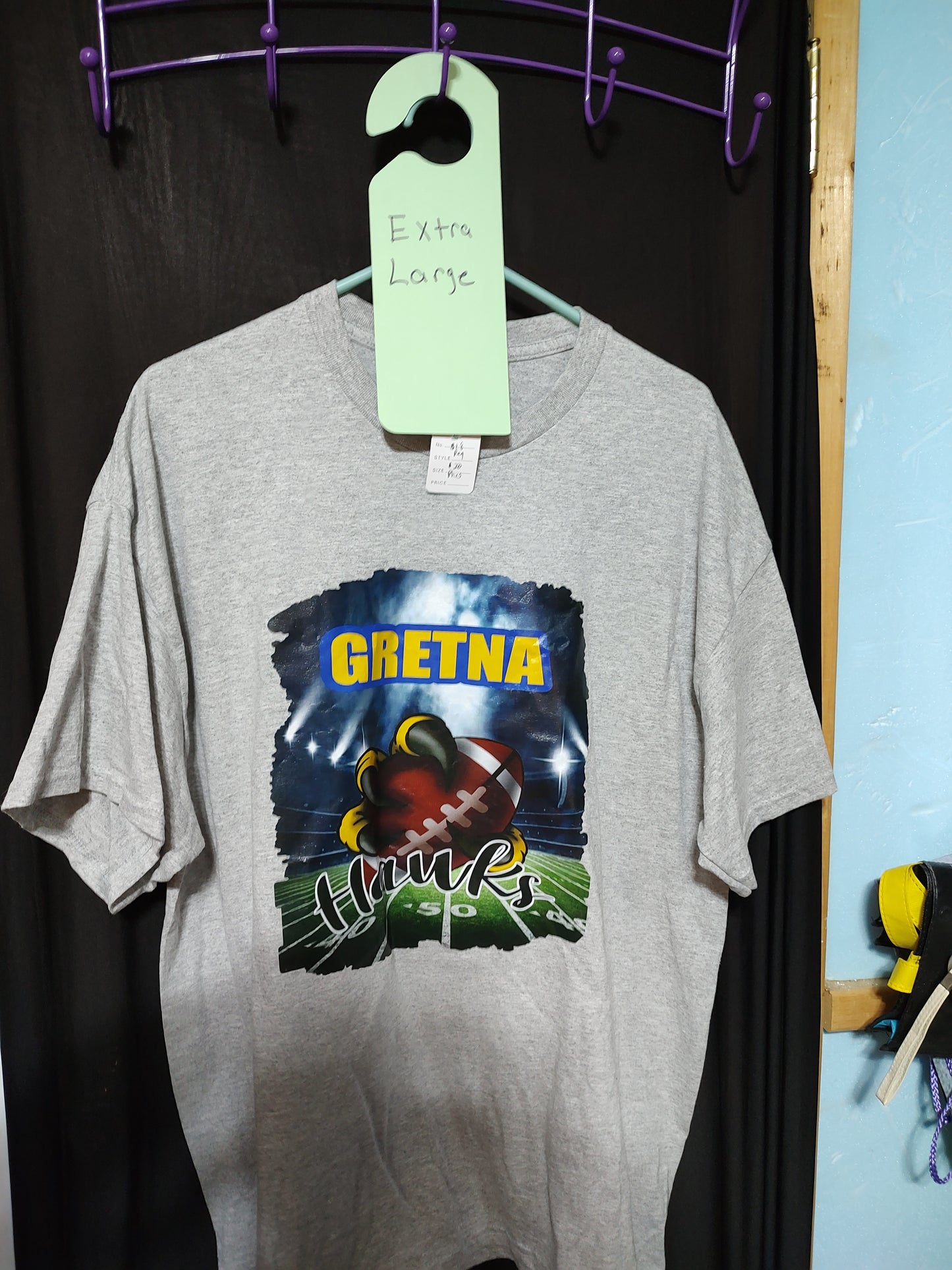 Gretna Hawks gray claw football t-shirt extra large Clearance sale
