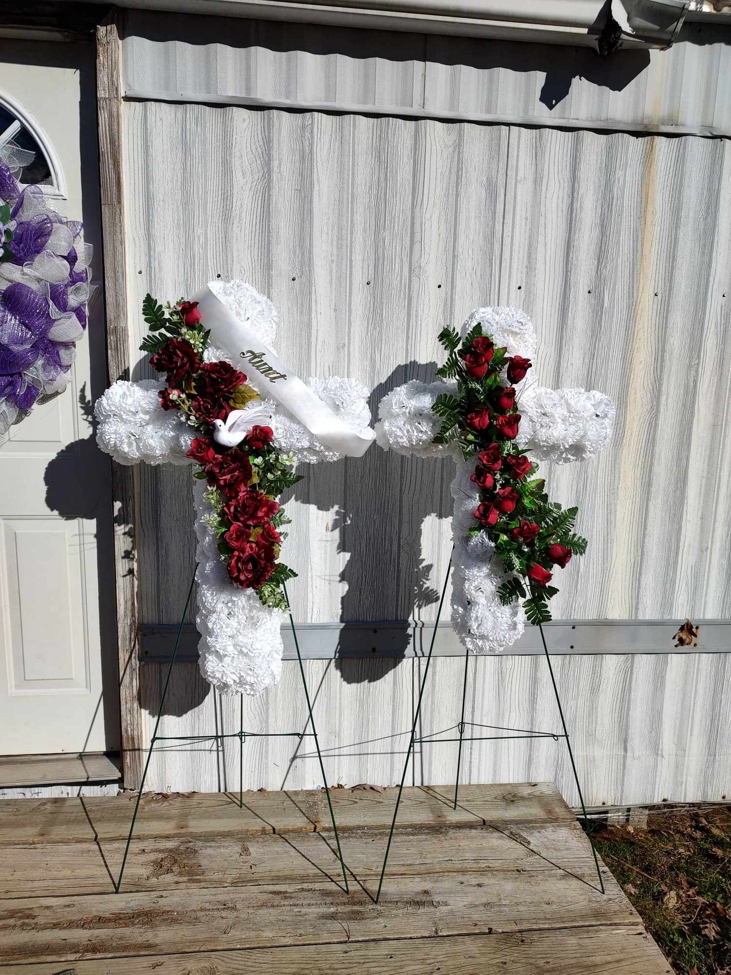 cross funeral arrangemnt