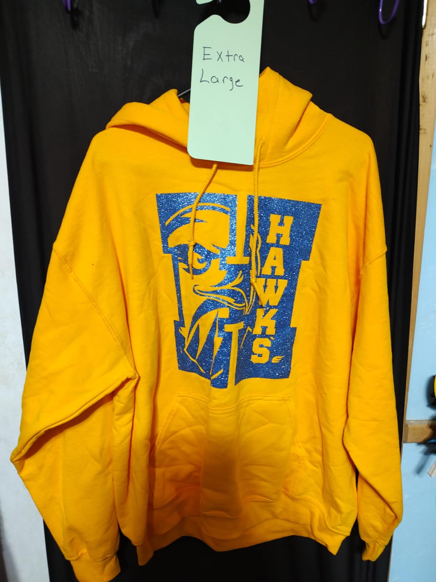 Clearance-Extra Large Hawks Hoodie